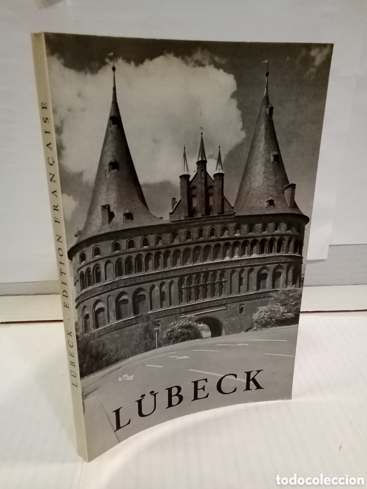 Gebrauchte B&uuml;cher: Lubeck. Guide des tresors architecturaux et artistiques de la ville hanseatique