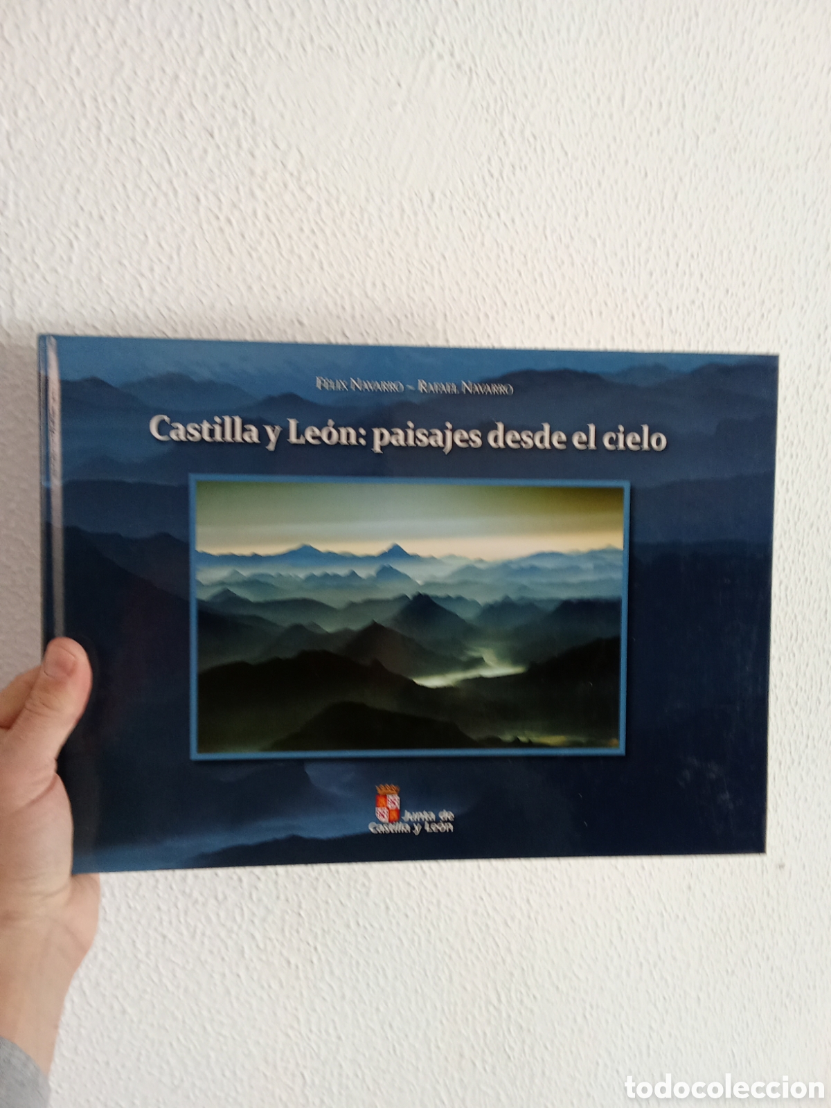 Libros de segunda mano: Castilla y Le&oacute;n paisajes desde el cielo - Junta Castilla y Le&oacute;n