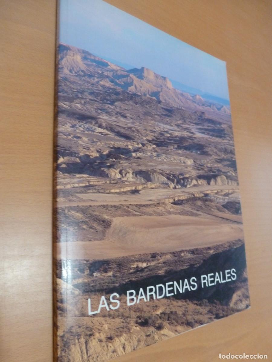 Libros de segunda mano: LAS BARDENAS REALES. GOBIERNO DE NAVARRA. INCLUYE MAPA DESPLEGABLE