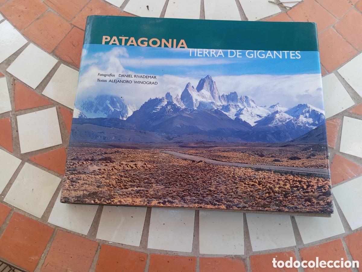 Libros de segunda mano: PATAGONIA TIERRA DE GIGANTES