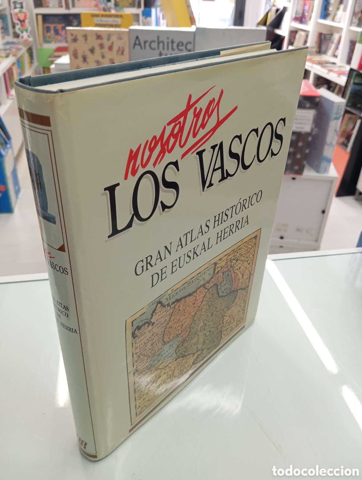 Libros de segunda mano: GRAN ATLAS HIST&Oacute;RICO DE EUSKAL HERRIA Editorial LUR COMO NUEVO PAIS VASCO MAPAS EUSKADI