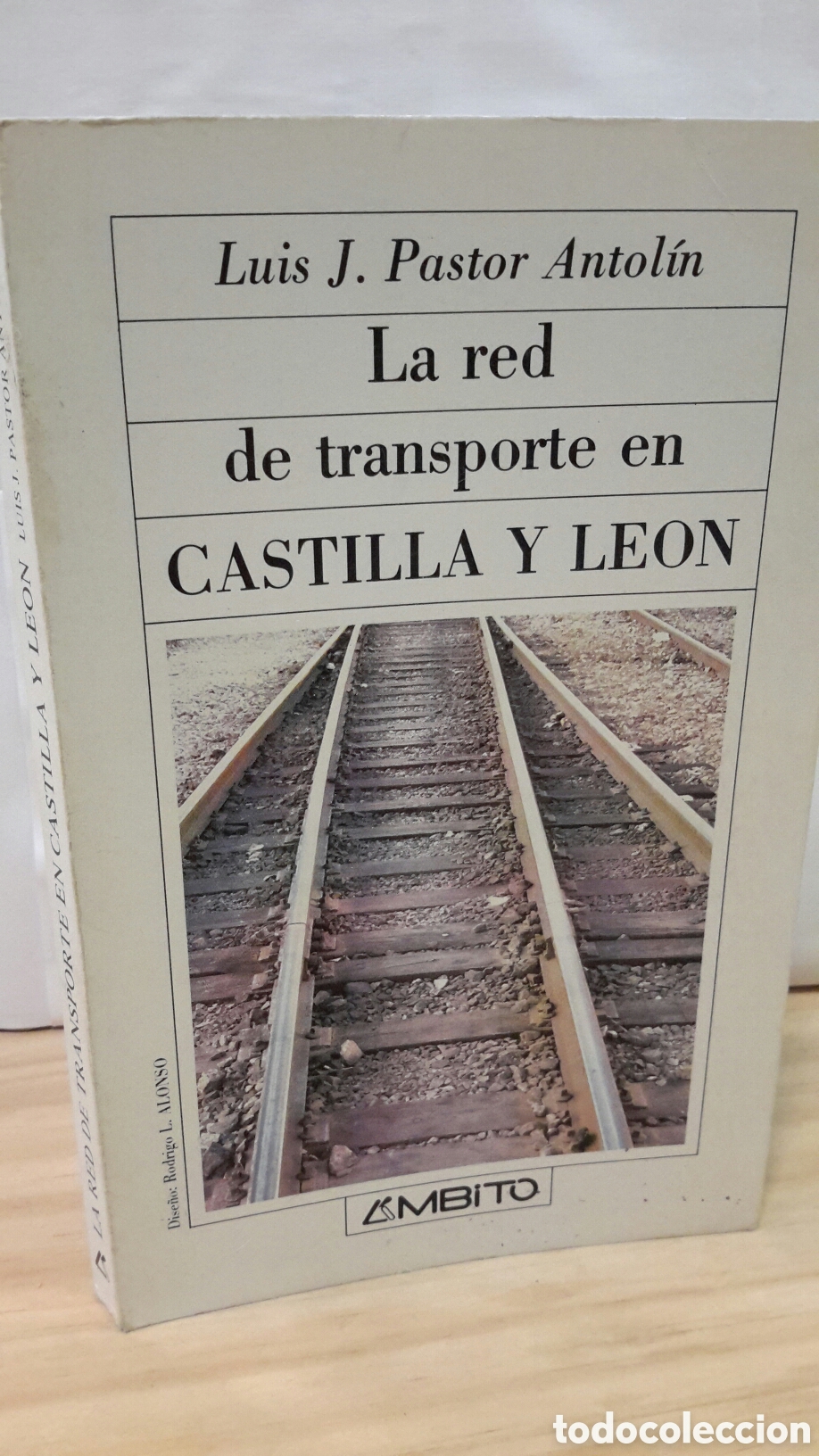 Libros de segunda mano: Luis J. Pastor Antolin - la red de transporte en Castilla y Leon