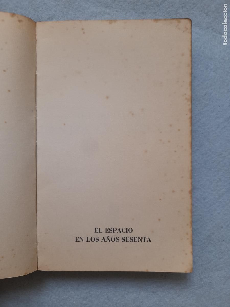 Libros de segunda mano: El Espacio en los a&ntilde;os 60. Patrick Moore. - Foto 2