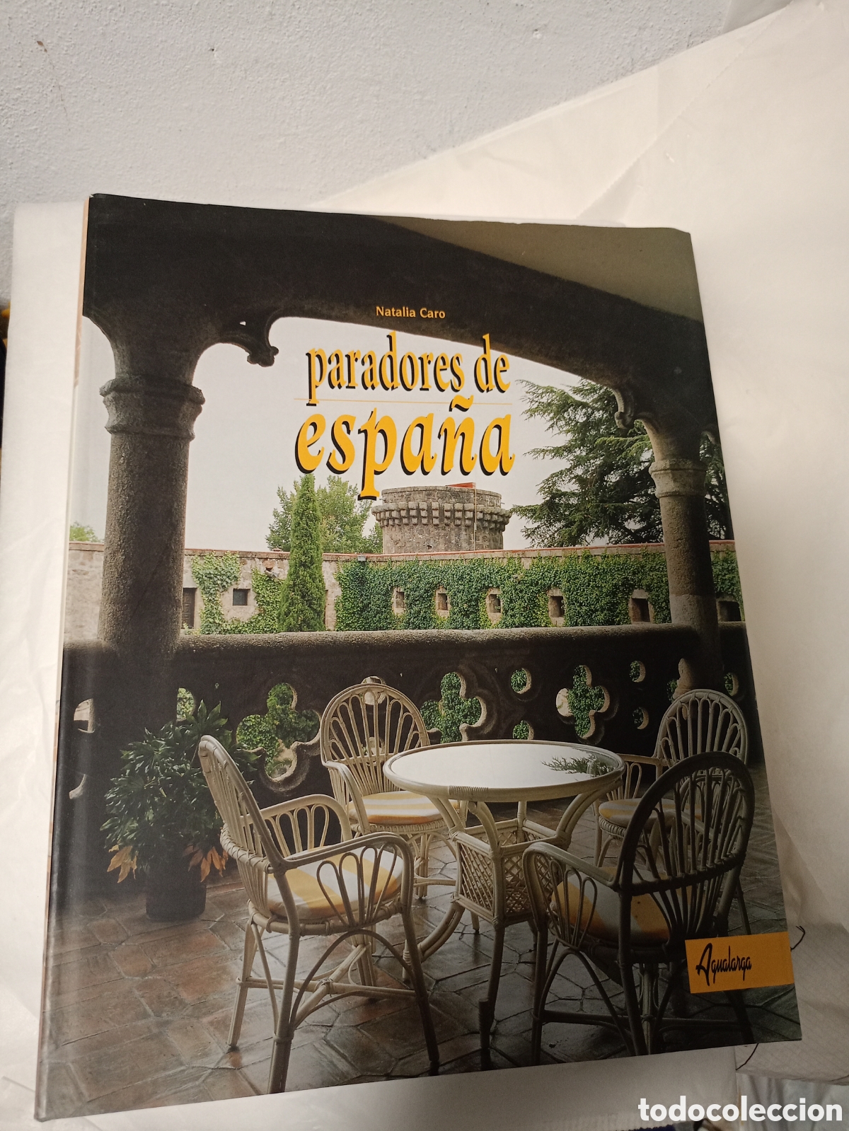 Libri di seconda mano: PARADORES DE ESPA&Ntilde;A -- NATALIA CARO -- 2003 -