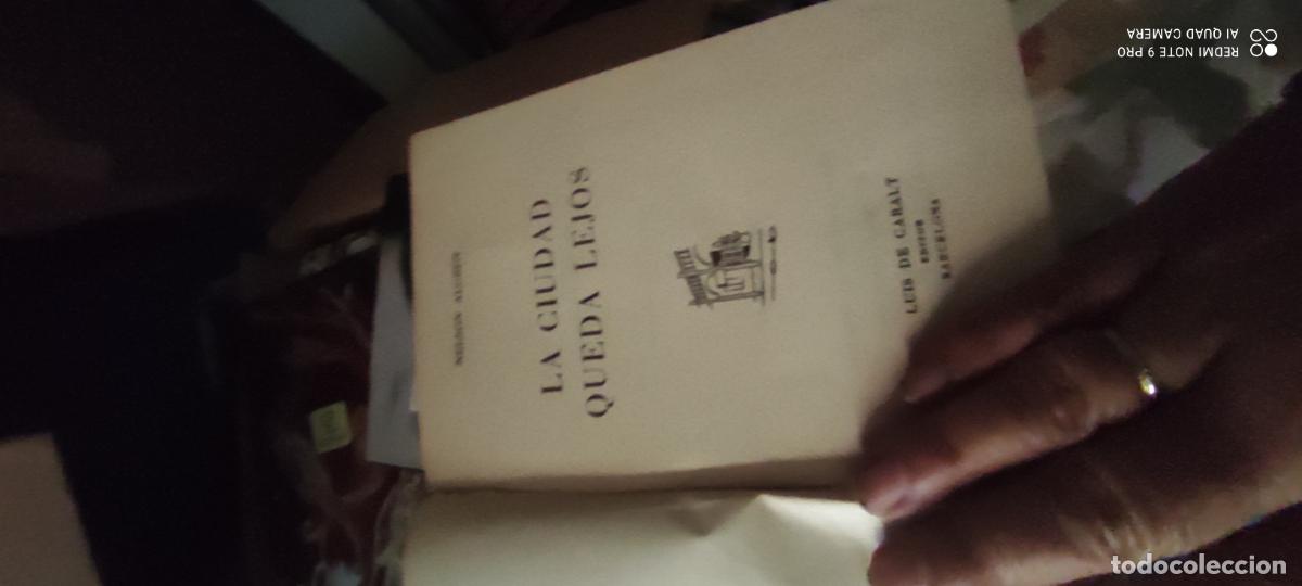 Libri di seconda mano: La ciudad queda lejos