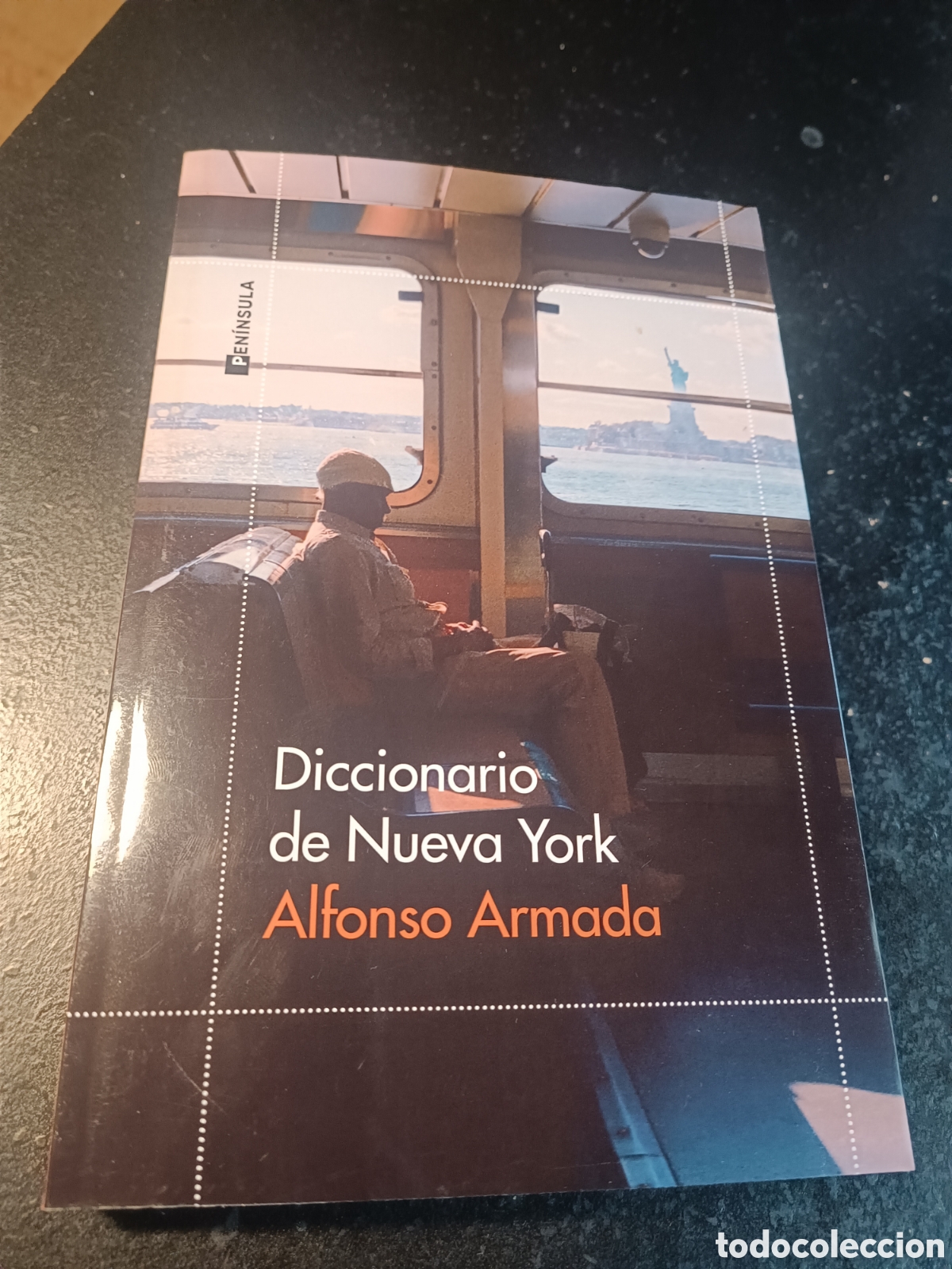 Libros de segunda mano: Diccionario de Nueva York Alfonso Armada octubre 2025 pen&iacute;nsula
