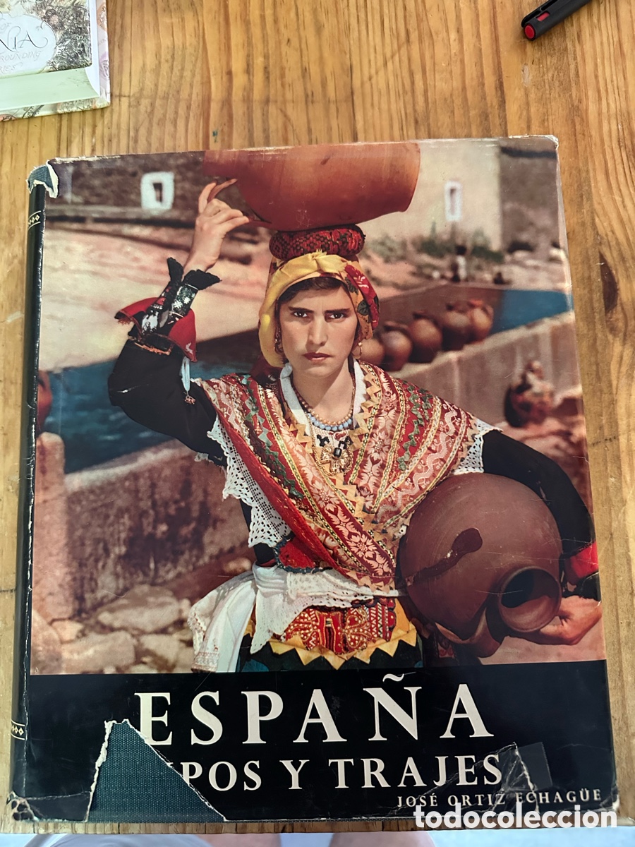Libri di seconda mano: ESPA&Ntilde;A TIPOS Y TRAJES. Jos&eacute; Ortiz Echag&uuml;e