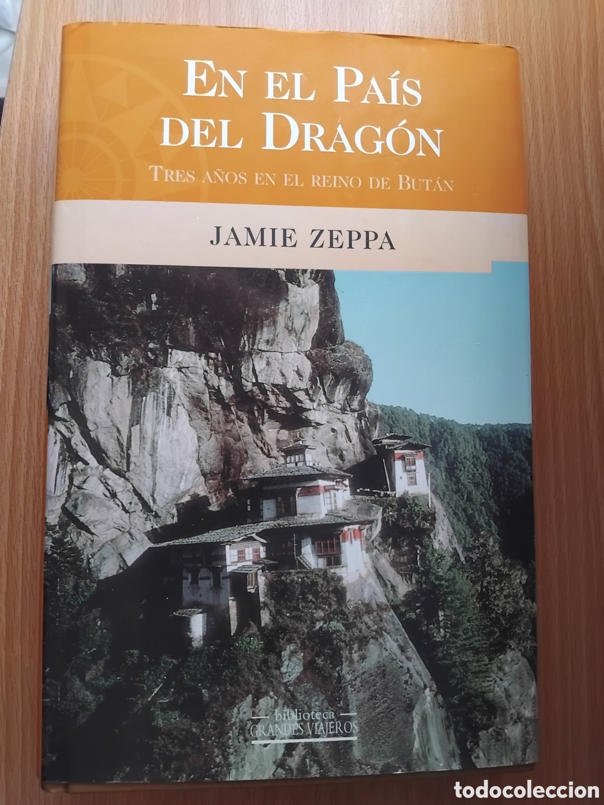Libros de segunda mano: En el pa&iacute;s del drag&oacute;n;Jamie Zeppa;EdicionesB;2000