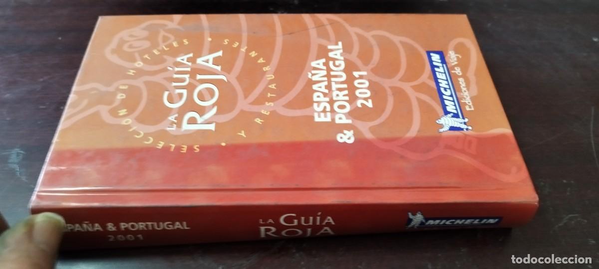 Libri di seconda mano: LA GUIA ROJA / ESPA&Ntilde;A PORTUGAL 2001 / MICHELIN / KARA35