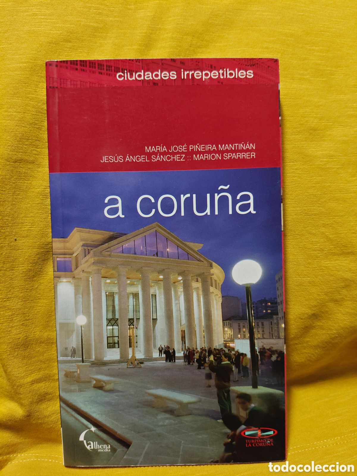 Libros de segunda mano: Guia de viaje a Coru&ntilde;a