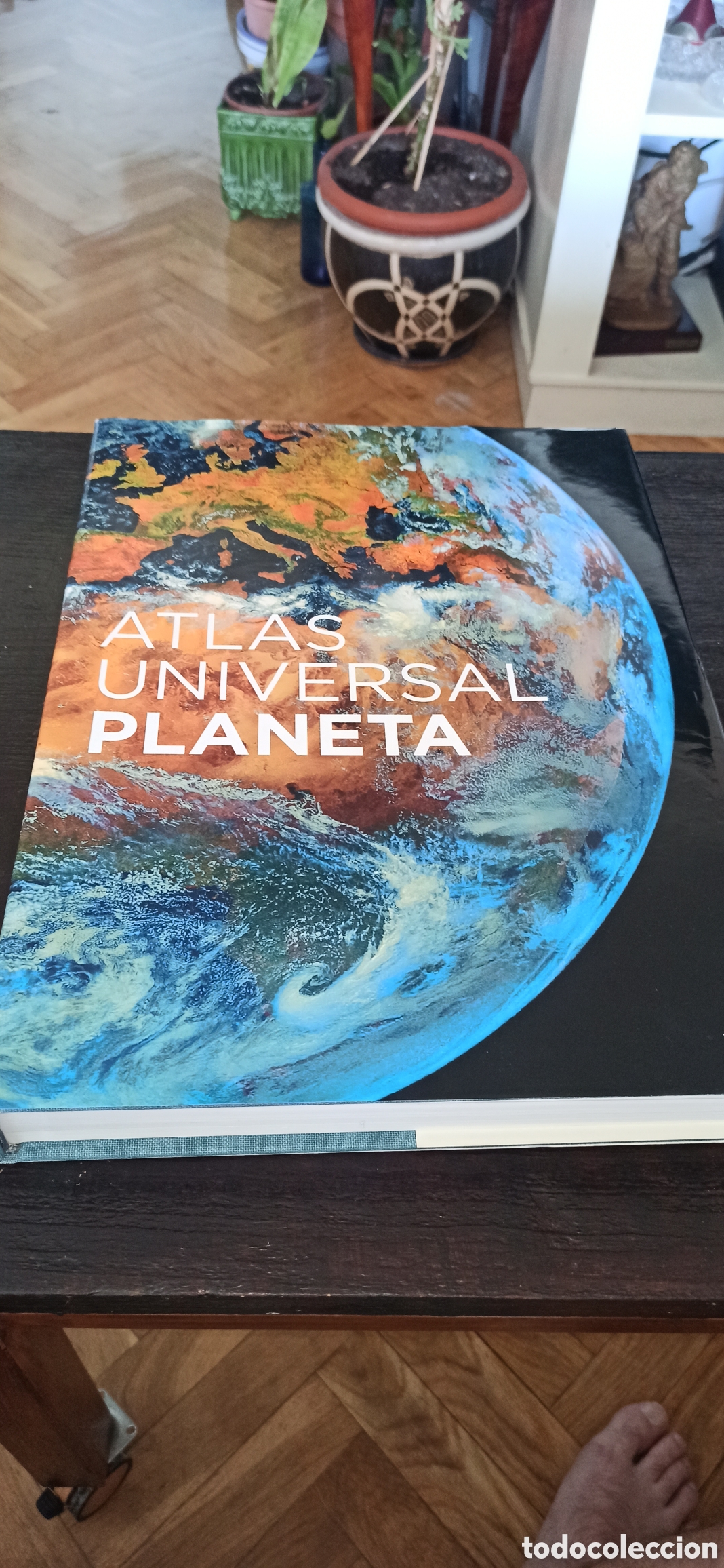 Libros de segunda mano: Atlas universal PLANETA 2007