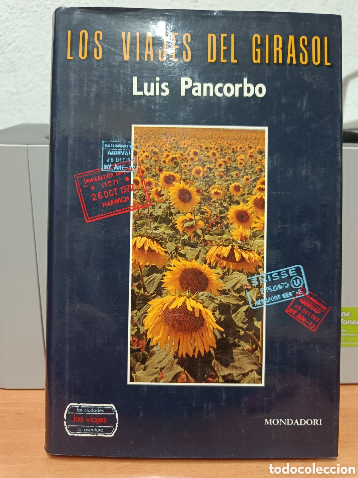 Libros de segunda mano: LOS VIAJES DEL GIRASOL. LUIS PANCORBO.