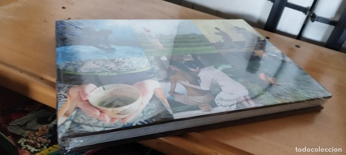 Libros de segunda mano: VIAJE AL BIENESTAR ASIA ORIENTAL Y OCEANIA/ NUEVO PRECINTADO / CMA 19 PLANETA