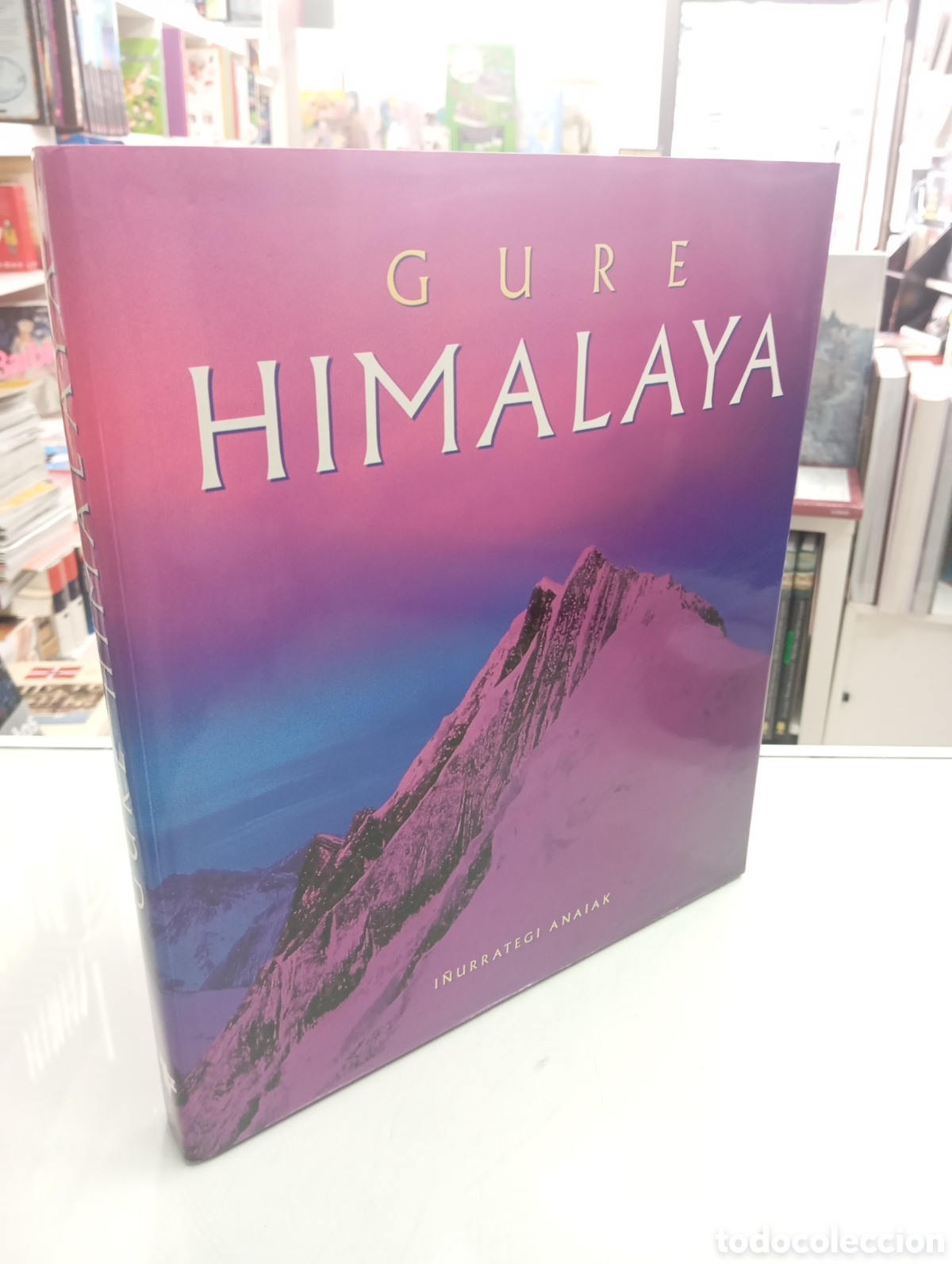 Libros de segunda mano: GURE HIMALAYA I&Ntilde;URRATEGUI ANAIAK Fundacion KUTXA Escalador Ocho miles Monta&ntilde;a Vasco Escalada NUEVO