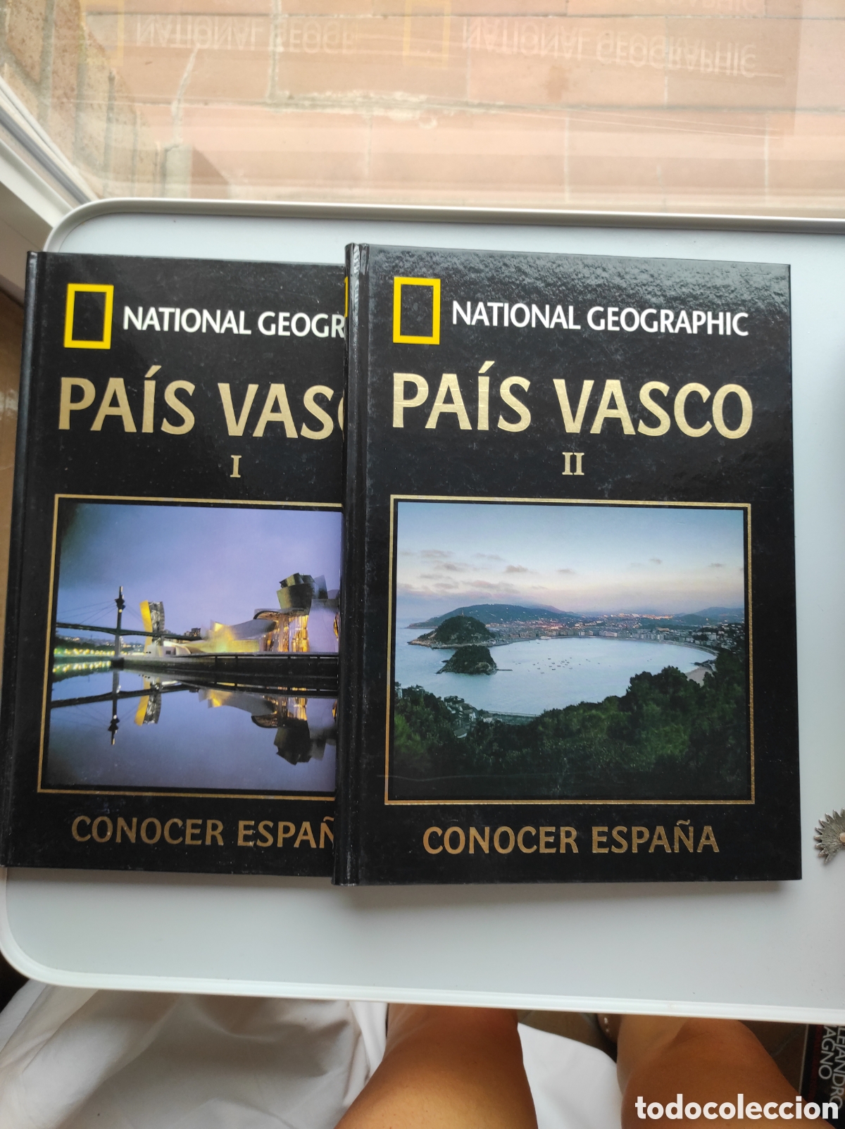 Libros de segunda mano: Lote 2 libros Pa&iacute;s Vasco National Geographic