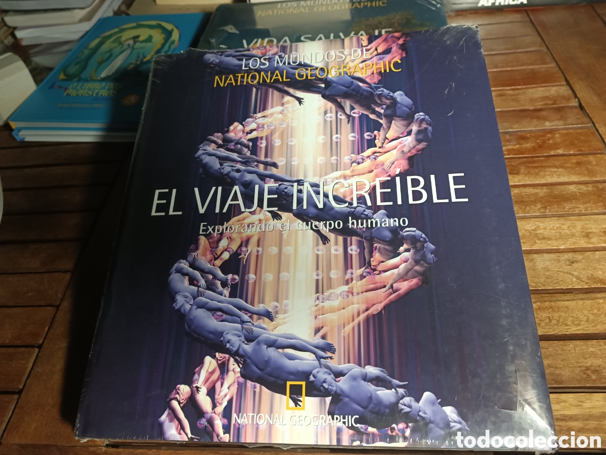 Libros de segunda mano: El viaje incre&iacute;ble explorando el cuerpo humano los mundos national geographic 5