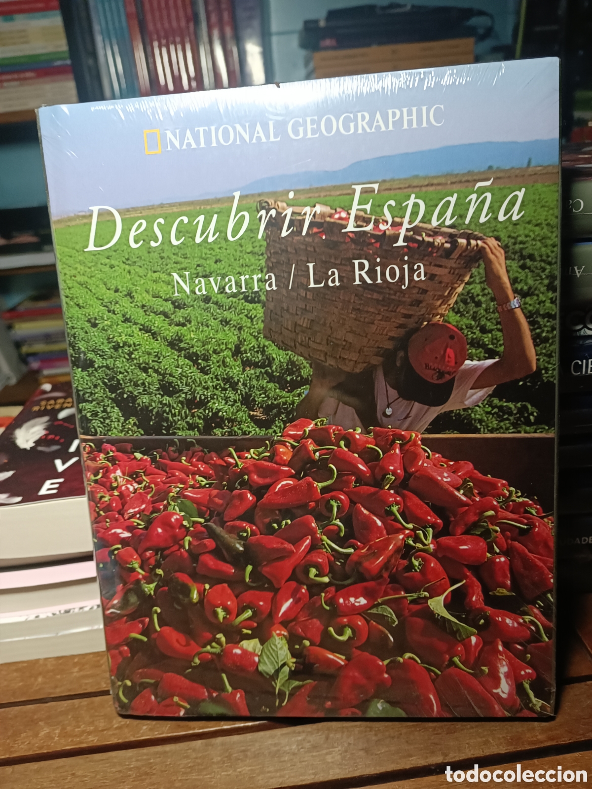 Libros de segunda mano: Descubrir Espa&ntilde;a Navarra La Rioja national geographic 4 precintado
