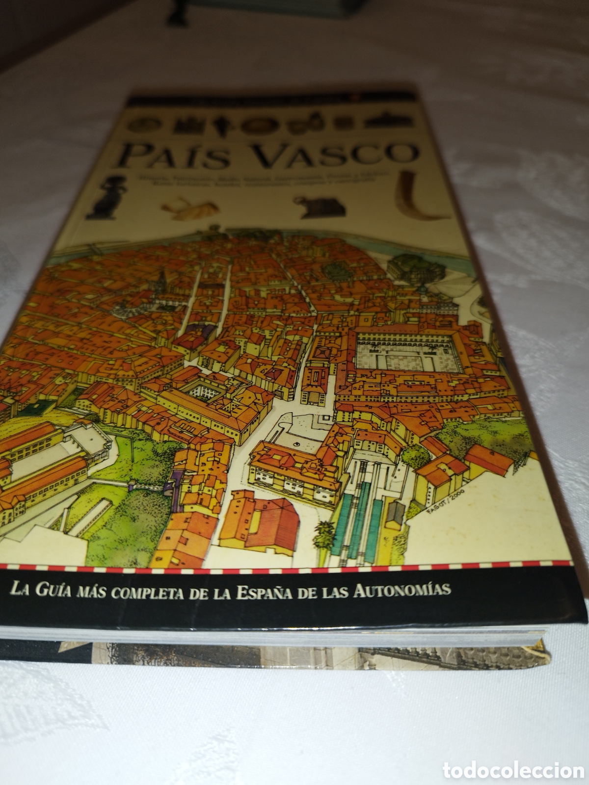 Libros de segunda mano: PAIS VASCO. LAS GUIAS VISUALES DE ESPA&Ntilde;A. 2000. MUY ILUSTRADA