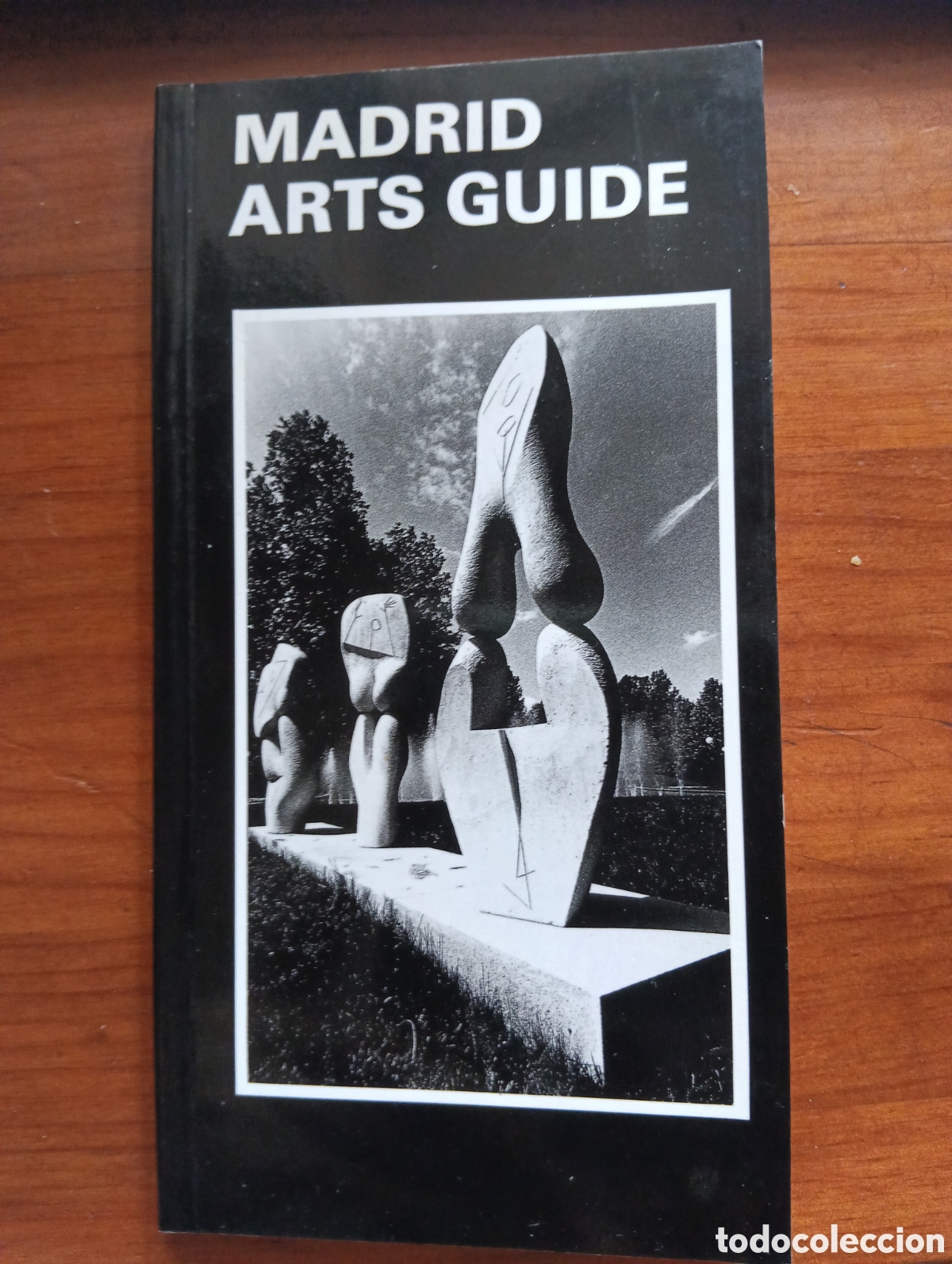 Libros de segunda mano: Madrid Arts Guide - Claudia Oliveira Cezar