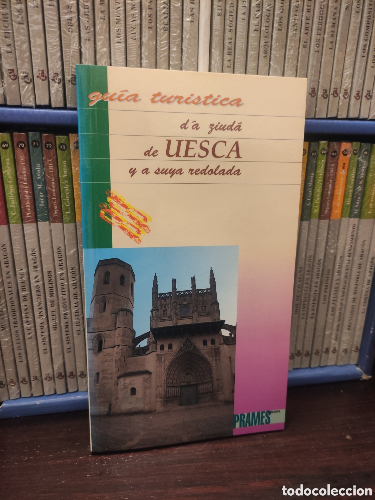 Libros de segunda mano: Gu&iacute;a tur&iacute;stica d'a ziud&aacute; de Uesca (aragon&eacute;s) Colecci&oacute;n: Gu&iacute;as tur&iacute;sticas