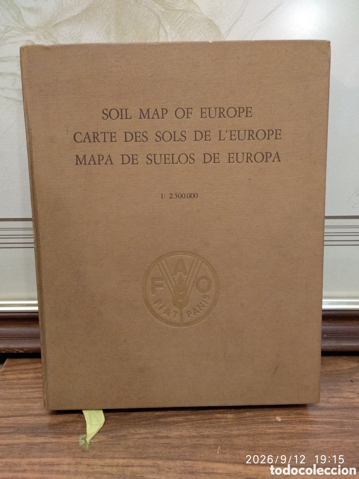 Libros de segunda mano: Sois map of Europe/mapa de suelos de Europa (FAO)