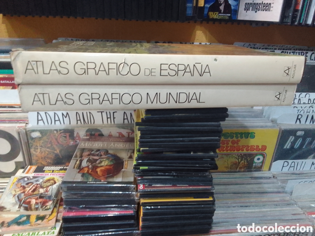 Libros de segunda mano: Atlas gr&aacute;fico mundial y de Espa&ntilde;a, Aguilar