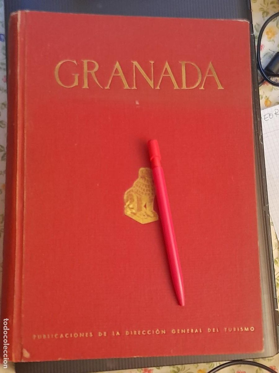 Libros de segunda mano: Granada. 461 Grabados, Fotograf&iacute;as y Dibujos. Dir General del Turismo. Aprox 1950. 401 p&aacute;g. 30x23 cm