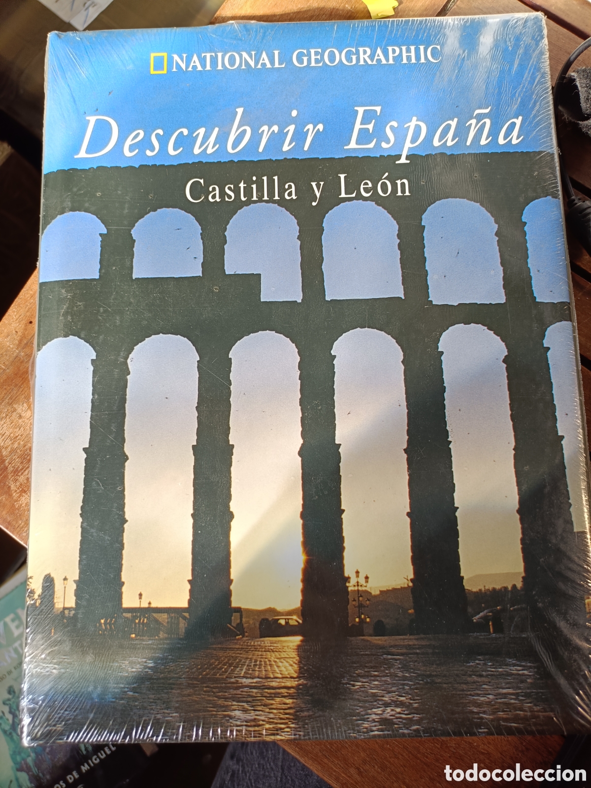 Libros de segunda mano: Descubrir Espa&ntilde;a, Castilla y Le&oacute;n. National Geographic, tapa dura en pl&aacute;stico
