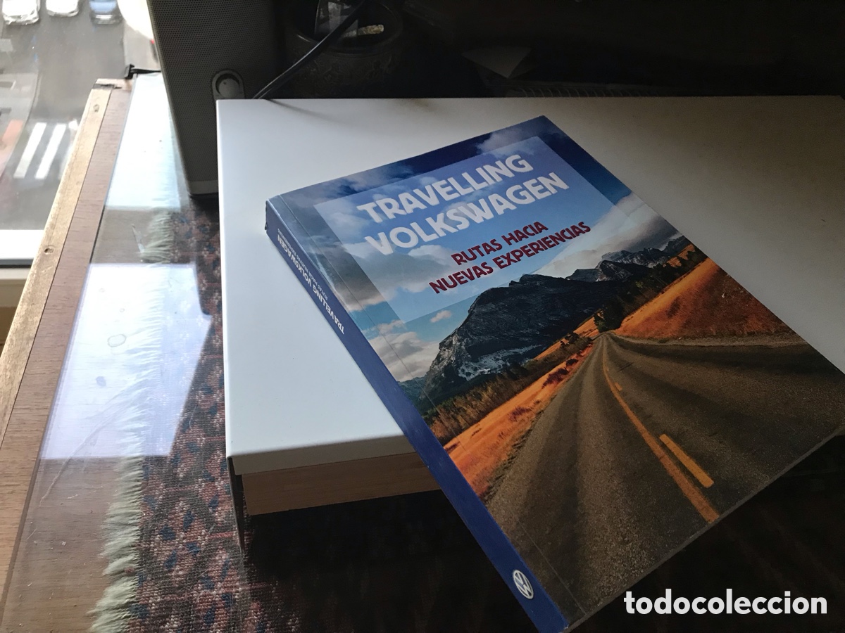 Libros de segunda mano: Travelling Volkswagen. Rutas hacia nuevas experiencias