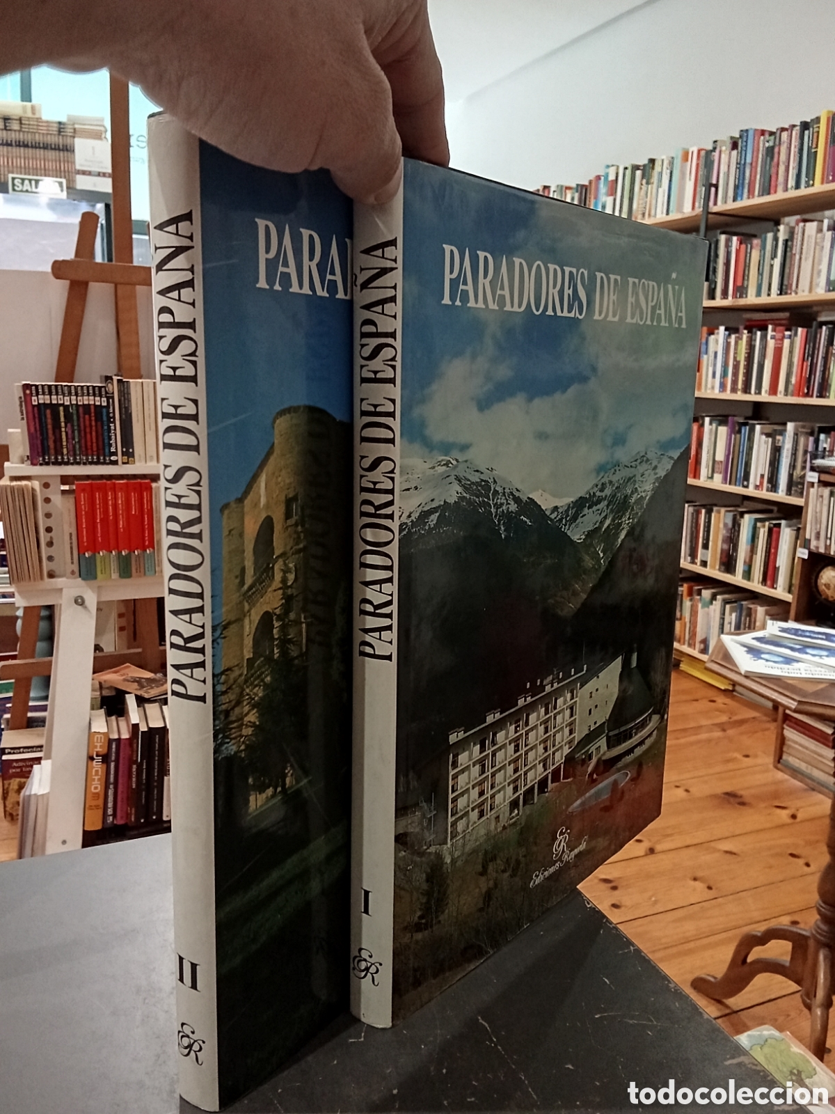 Libros de segunda mano: Paradores de Espa&ntilde;a 2 tomos - Ediciones Rayuela
