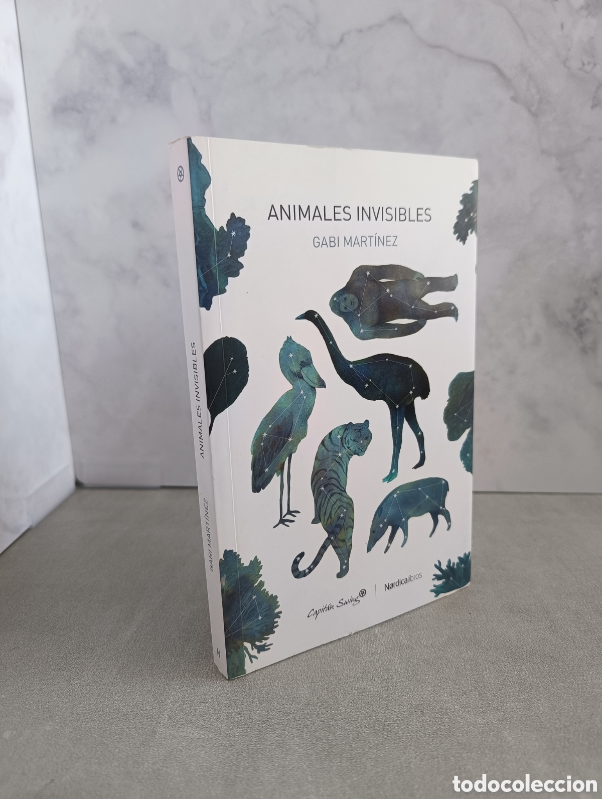 Second hand books: ANIMALES INVISIBLES. GABI MART&Iacute;NEZ.