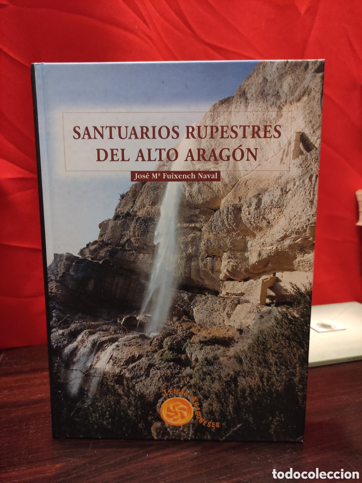 Libros de segunda mano: SANTUARIOS RUPESTRES DEL ALTO ARAG&Oacute;N - Jos&eacute; Mar&iacute;a Fuixench Naval