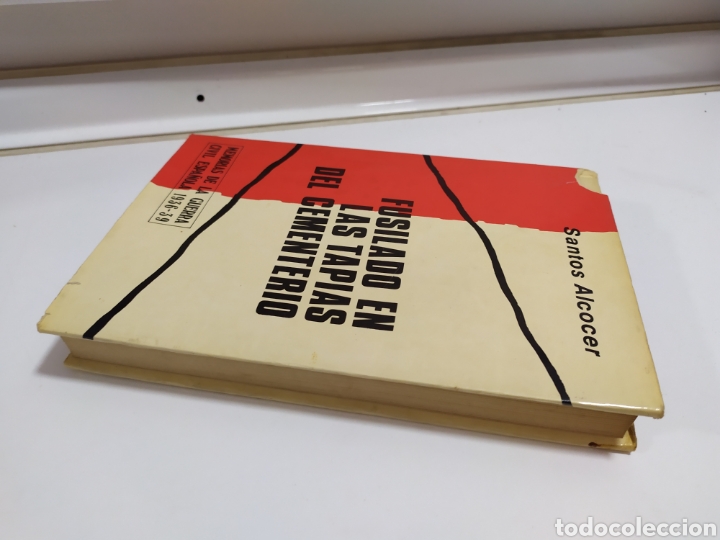 Libros de segunda mano: Fusilado en las tapas del cementerio - Foto 7