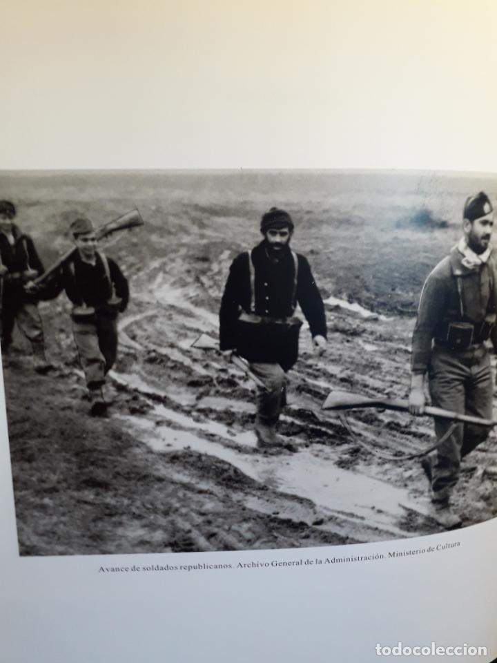 Libros de segunda mano: VIVIR EN GUERRA - Foto 8