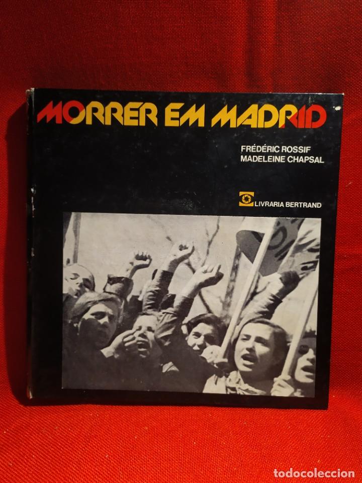 Libros de segunda mano: 1975. Morrer em Madrid. Frederic Rossif. - Foto 1