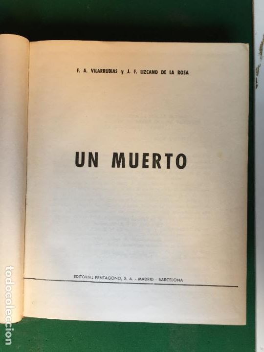 Libros de segunda mano: UN MUERTO - Foto 1
