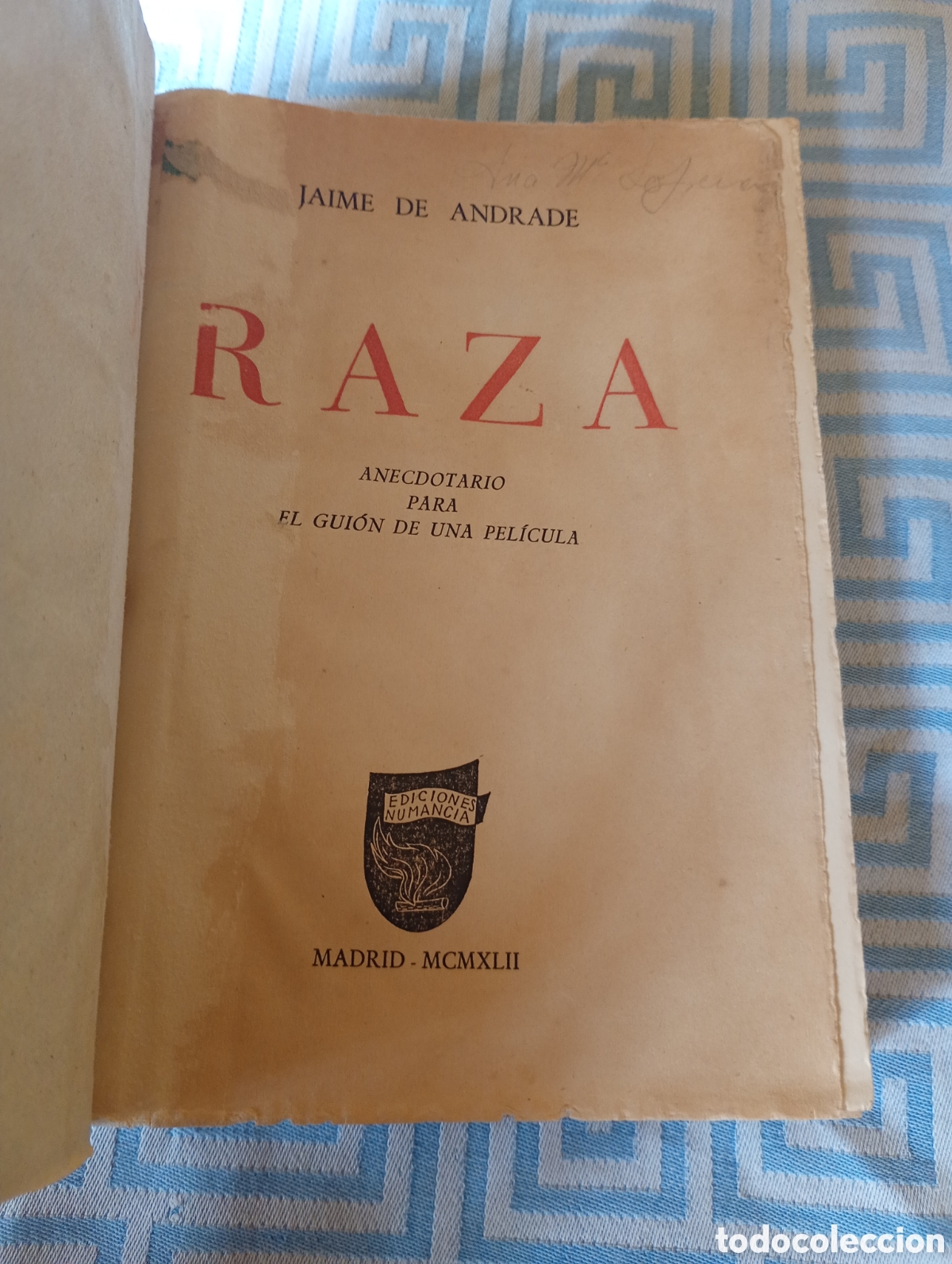 Libros de segunda mano: RAZA primera edici&oacute;n 1942 - Foto 1