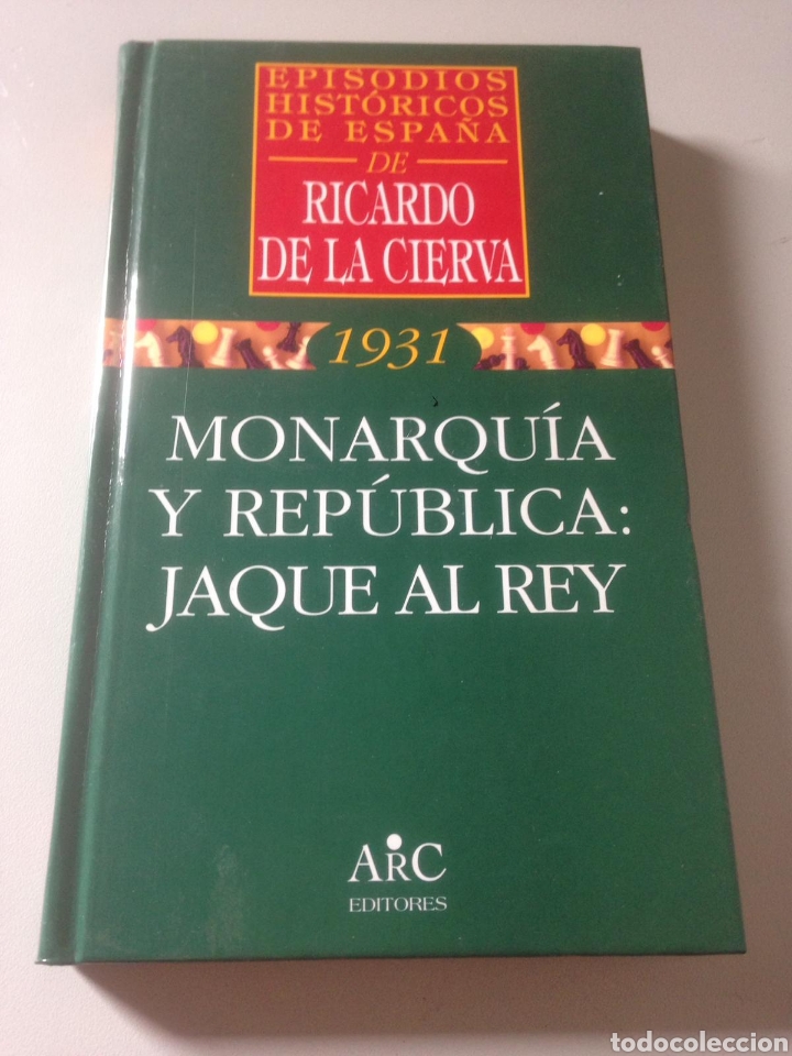 Libros de segunda mano: Monarqu&iacute;a y Rep&uacute;blica: Jaque al Rey - Foto 1