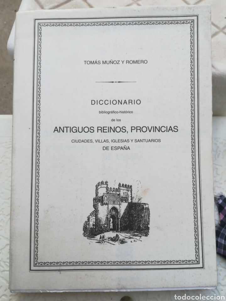 Second hand books: Diccionario biogr&aacute;fico hist&oacute;rico de los Antiguos Reinos Provincias Ciudades Villas Iglesias y Santua