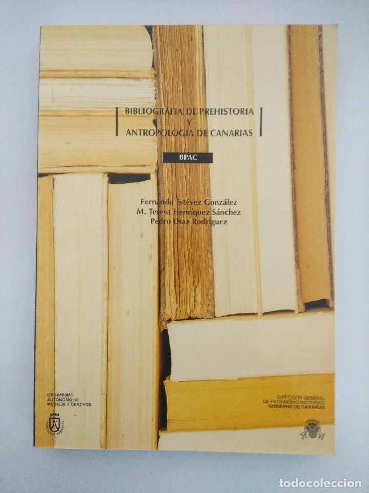 Libros de segunda mano: LIBRO/BIBLIOGRAFIA DE PREHISTORIA Y ANTROPOLOGIA DE CANARIAS.