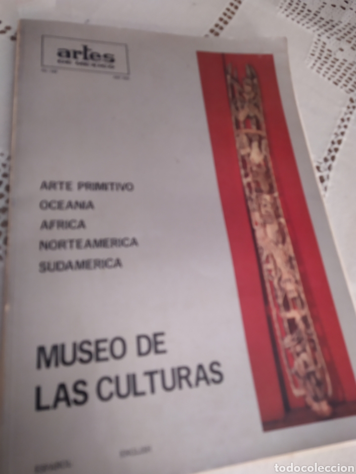 Libri di seconda mano: Museo de las culturas Artes de M&eacute;xico Espa&ntilde;ol ingl&eacute;s con algunas hojas sueltas