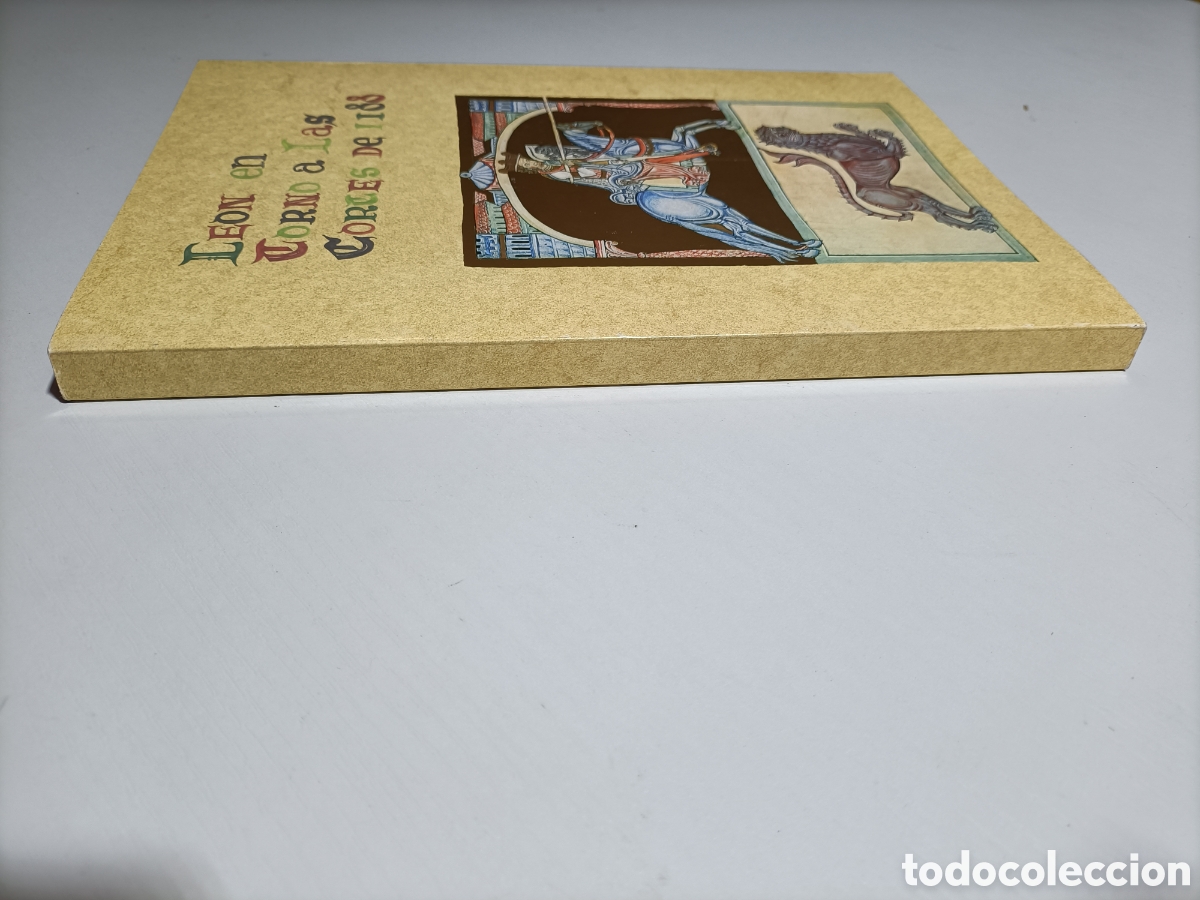 Libros de segunda mano: Le&oacute;n en torno a las Cortes de 1188 . - Foto 3