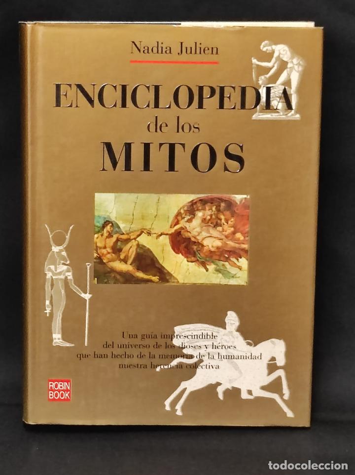 Gebrauchte B&uuml;cher: ENCICLOPEDIA DE LOS MITOS - Una gu&iacute;a imprescindible del universo de los dioses y h&eacute;roes (EB3165AK)