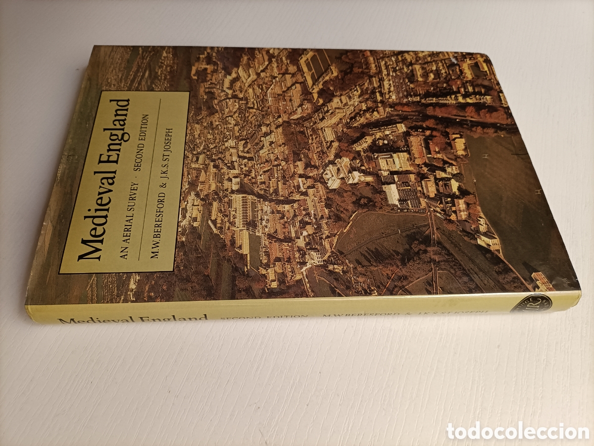 Livres d'occasion: Medieval England. An aerial survey