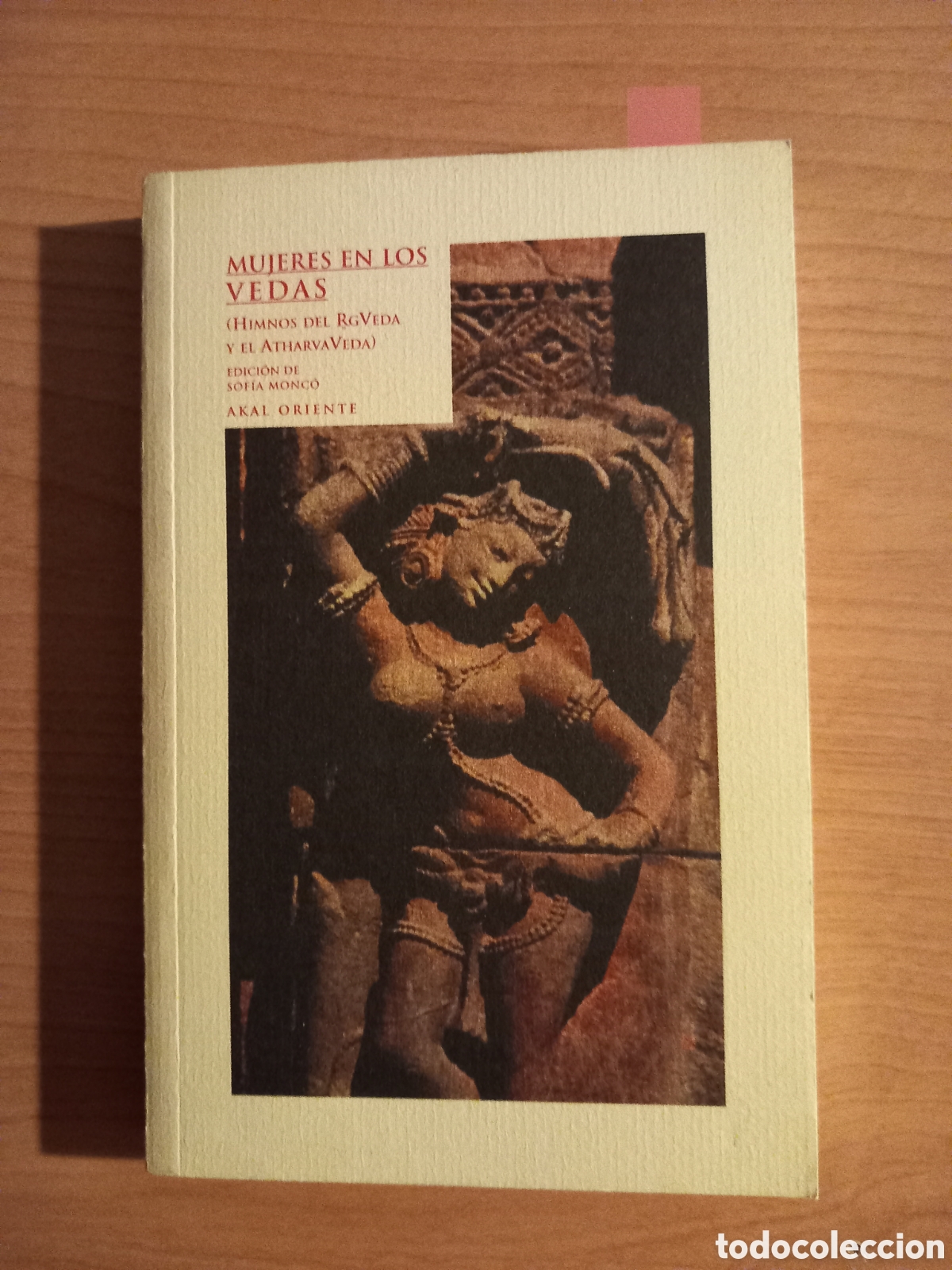 Second hand books: Las mujeres en los Vedas