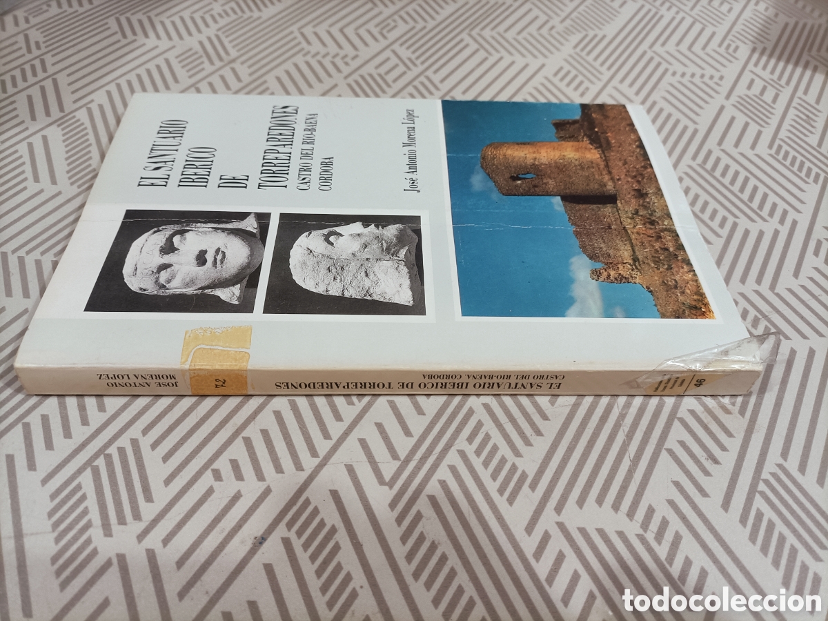 Libros de segunda mano: Yacimiento de Torre Paredones en Baena. Santuario Ib&eacute;rico