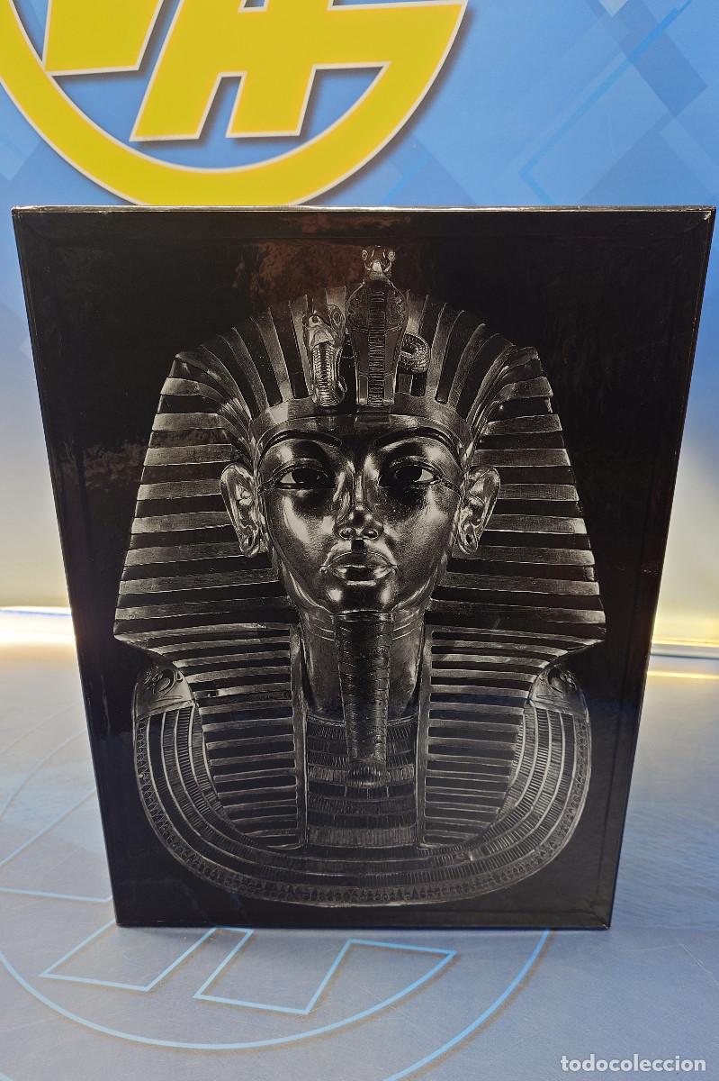 Libros de segunda mano: Escultura + libro: Skel, Tutankhamon 100 aniversario. Numerada y certificada.