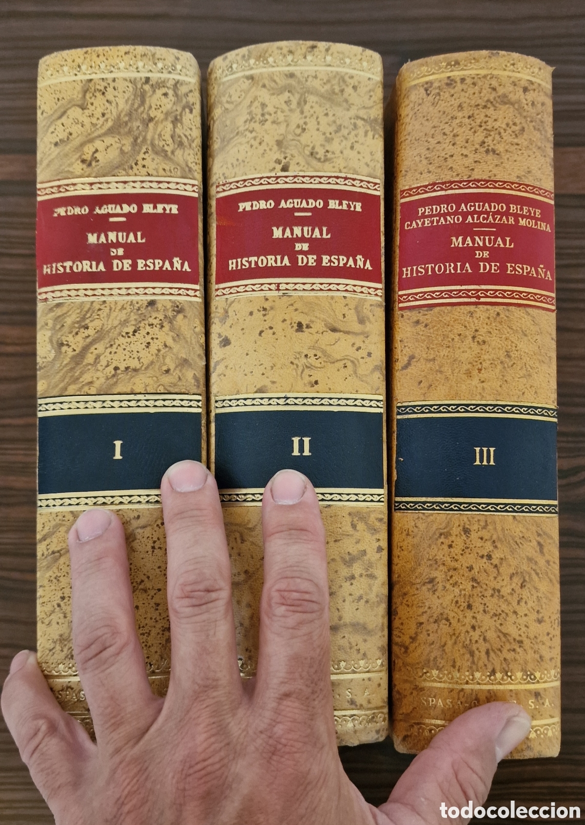 Libros de segunda mano: Manual de Historia de Espa&ntilde;a. Pedro Aguado Bleye Espasa Calpe 3 Tomos en Piel. Pasta Espa&ntilde;ola