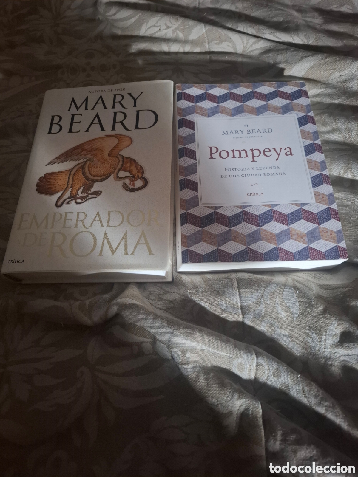 Libros de segunda mano: Lote 2 libros Mary Beard ed Cr&iacute;tica: Emperador De Roma En Tapa Dura y Pompeya En Tapa Blanda