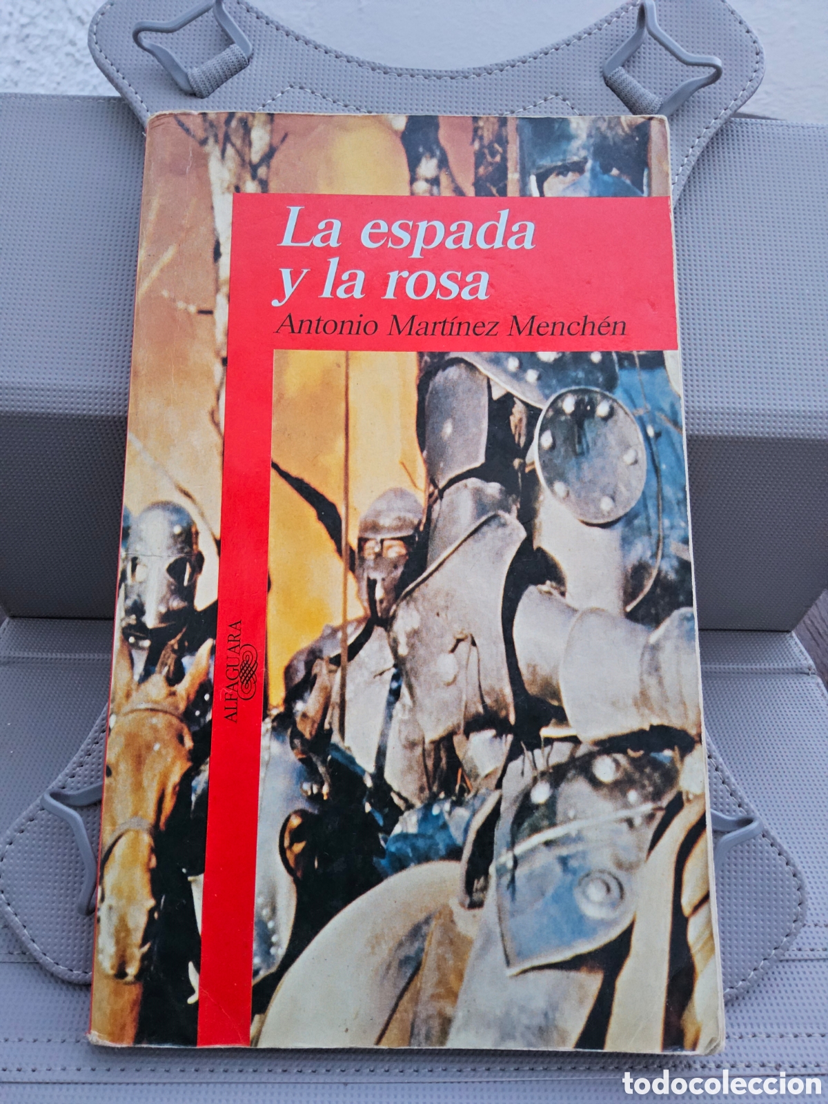 Libros de segunda mano: La espada y la rosa de Antonio Martinez Menchen - Foto 1